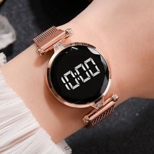✨Women Watch Led Rose Gold Wristwatch Clock ✨